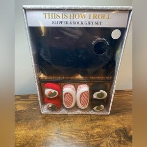 NIB cupcake & cashmere slipper and socks gift set